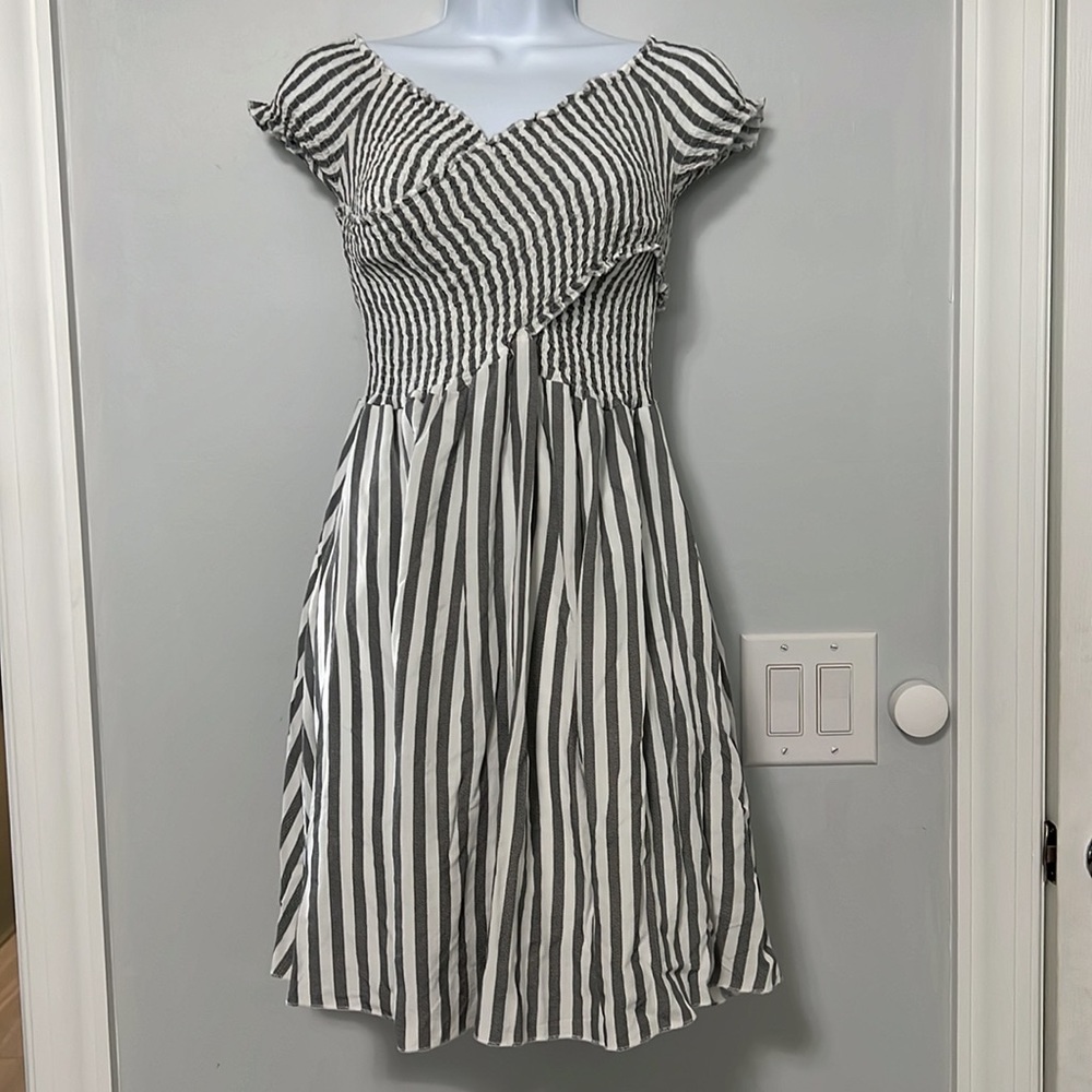 Sundress - Picture 3 of 4